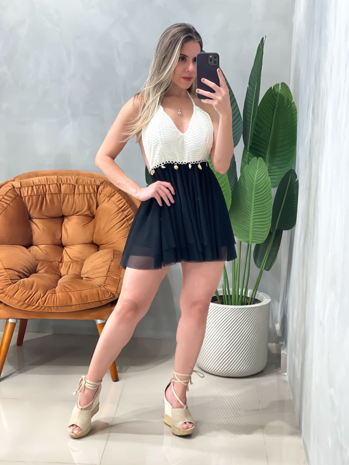 Macaquinho em Tule com Renda e Detalhe de Búzios Sabrina Ref. 1773