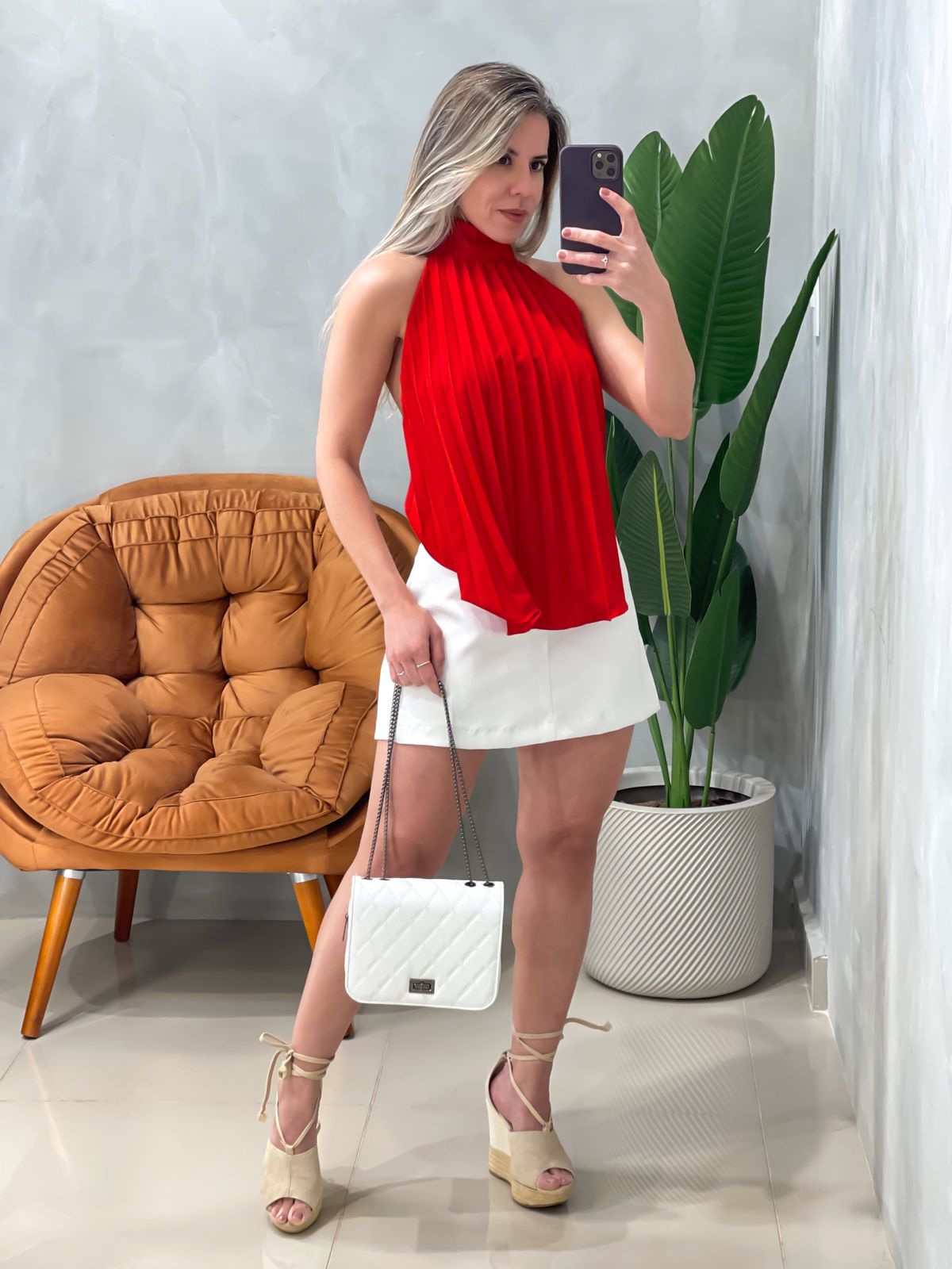 Blusa em Crepe Plissada com Gola e Amarração Giovana Ref. 1781